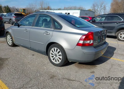 2004 Volvo S40 2.4I из США, поврежденный, VIN YV1MS382642028019